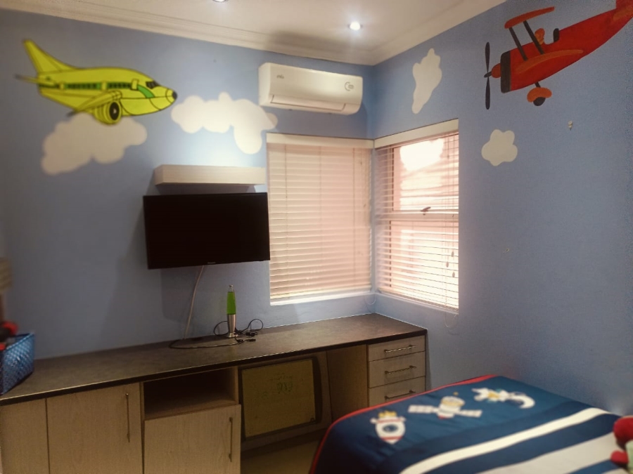 4 Bedroom Property for Sale in Beacon Bay Eastern Cape